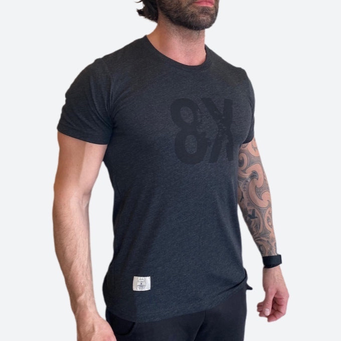 ‘ERIK’ 8X LOGO TEE | HEATHER BLACK